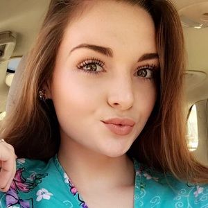 Meet your Posher, Sierra